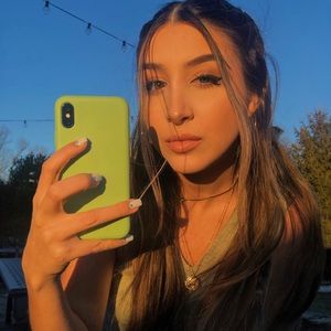 Meet your Posher, Brittany